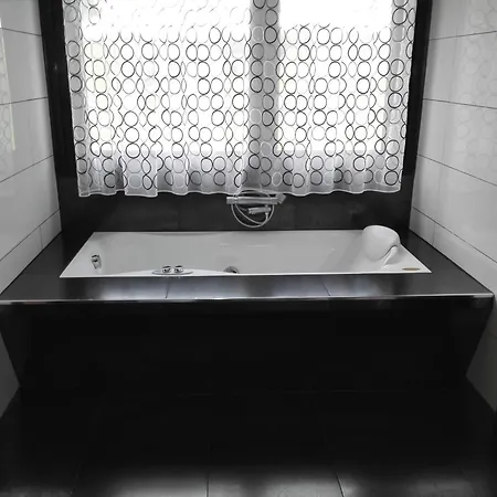 Garsan 83 Con Piscina Villa *