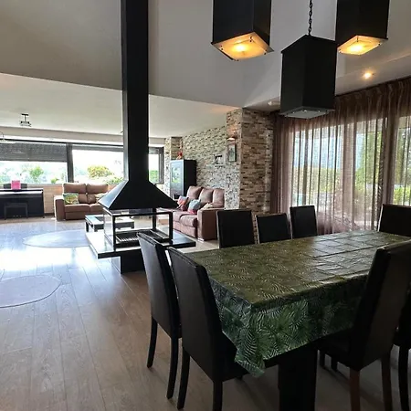Garsan 83 Con Piscina Villa Anaz